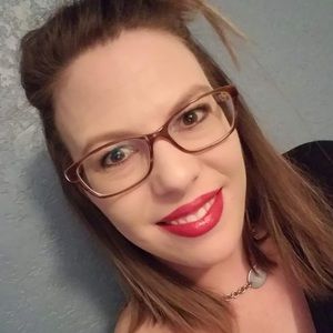 Meet your Posher, Deanna